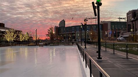 Ice skating returns to Titletown’s Hy.